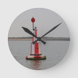 Trygg kanalboj River Crouch Rund Klocka