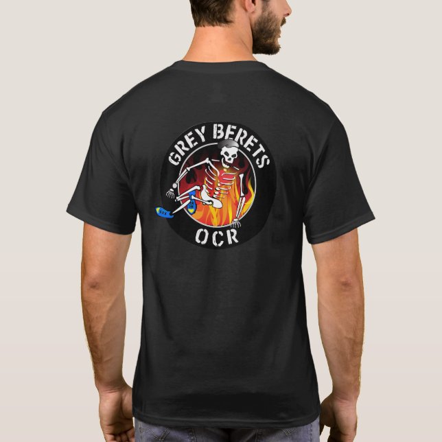 Tshirt för mörk för grå färgbaskervänner tröja (Baksida)