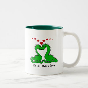 Tshirts och gåvor för Dinosaurvalentinkärlek Två-Tonad Mugg