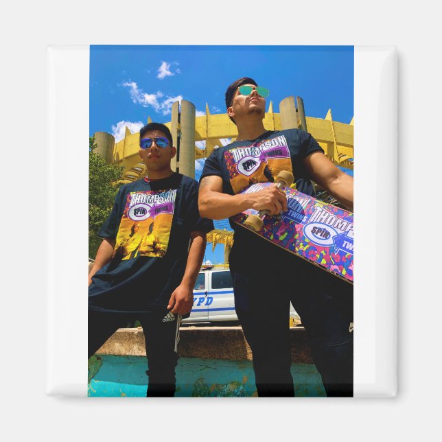 TST SKATEBOARDS MERCH MAGNET (Framsidan)