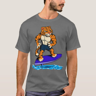 Ttigersurfer på hydrofolie surfboard t shirt