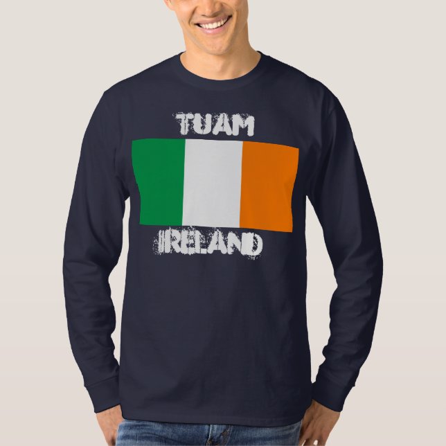 Tuam, Irland med irländsk flagga T Shirt (Framsida)