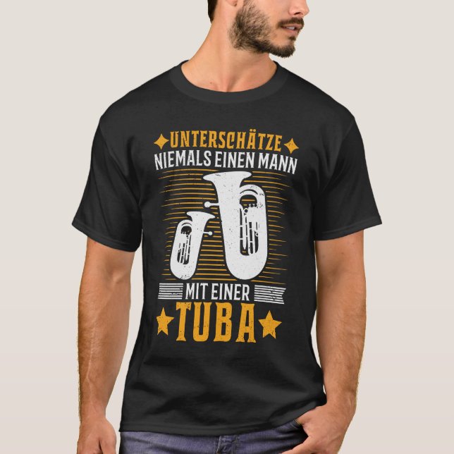 Tuba Mann Blasorchester Tubaspieler Tubist T Shirt (Framsida)
