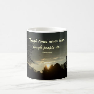 Tuffa tider varar aldrig, tufft folk rånar kaffemugg