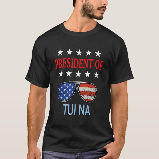 Tui Na-läsartillhörigheter med USA flagga-terapi s T Shirt (Framsida)