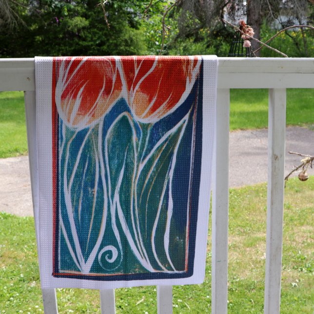 Tulip Artwork blue och red tulips vår Kökshandduk (Skapare uppladdad)