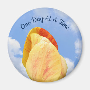Tulip-blomma en dag vid en tidpunkt som inspirerar magnet
