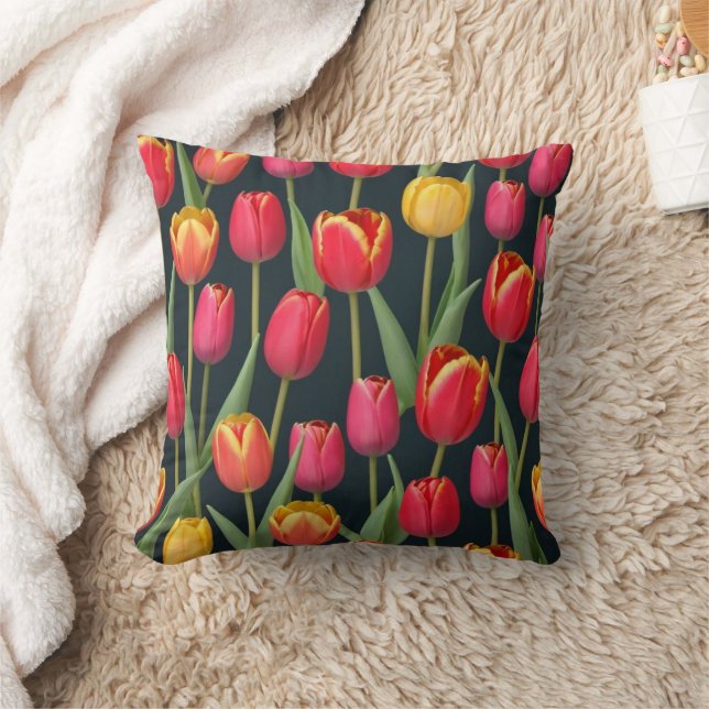 Tulips Gult Rosa Red Grönt Black Blommigt Kudde (Filt)