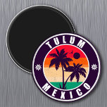 Tulum Mexiko Handflatan Träd Vintage resor Souveni Magnet<br><div class="desc">Tulum Beach Mexico Vintage 60-tal Souvenirs. Tulum Beach Mexico - Retro Tropical Handflatan Träd 60-talets Souvenirs-Vintage gör en underbar jul- eller födelsedagspresent till fläkt på Tulum Beach-stranden. Rundsommarbesöket är en gåva till perfekten älskare och det tropiska destinationsorten fläkt.</div>