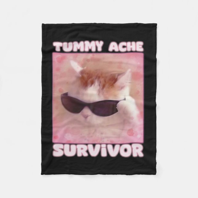 Tummy Ache Survivor Cat Funny Fleecefilt (Framsidan)