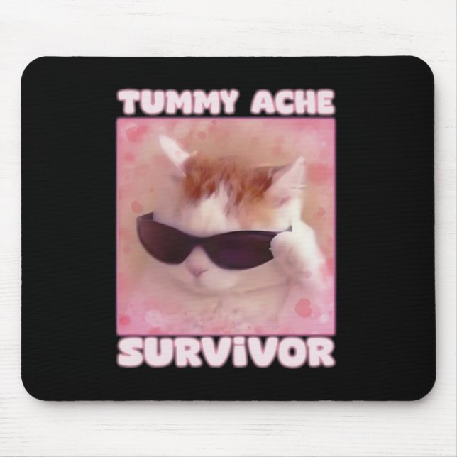 Tummy Ache Survivor Cat Funny Musmatta (Framsidan)