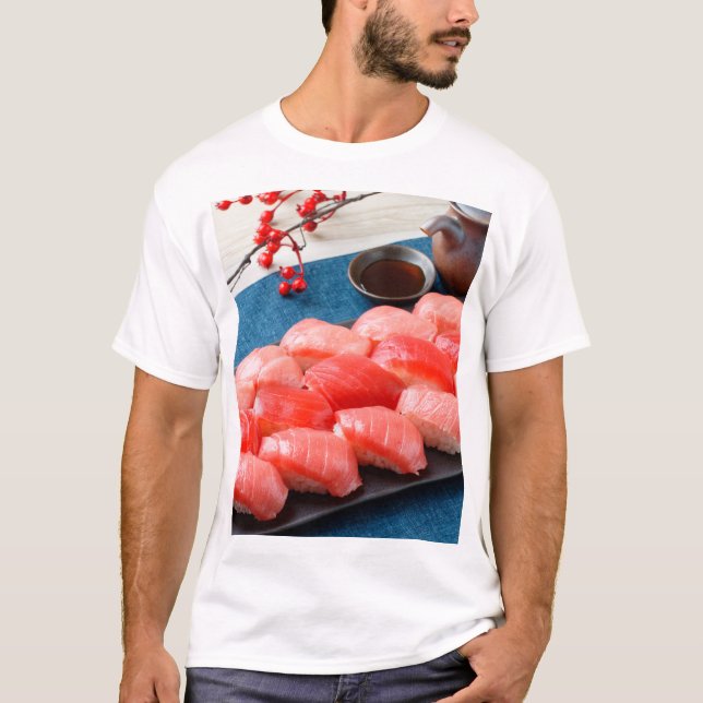 Tuna Parade – Red Gradient T Shirt (Framsida)