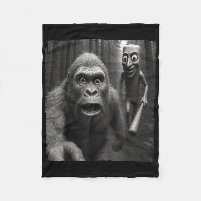 Tung Tung Tung Sahur Italy Brainrot Meme Bigfoot Fleecefilt (Framsidan)