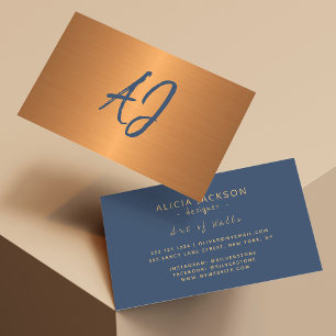 Tunga av metalliskt koppar i monogrammad elegant visitkort