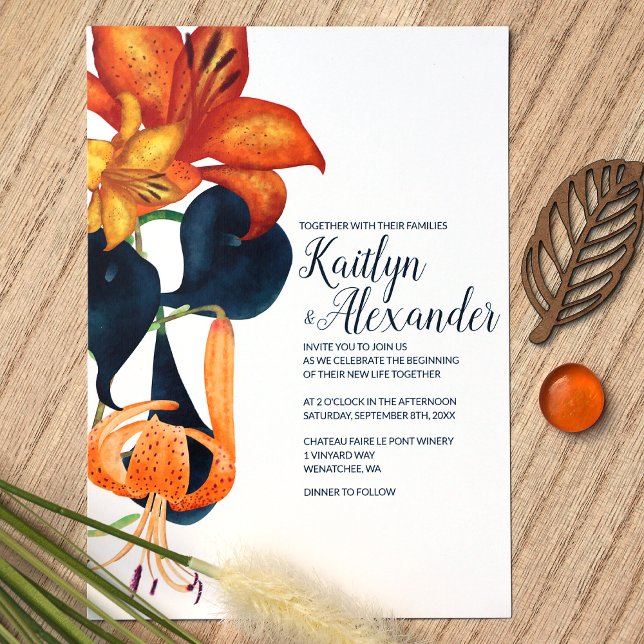 Tunga Blue, Guld, Orange Tiger Lilies Bröllop Inbjudningar (Orange Blue Fall Flowers Wedding Invitations, Gold and Orange Tiger Lilies, Blue Calla Lilies)