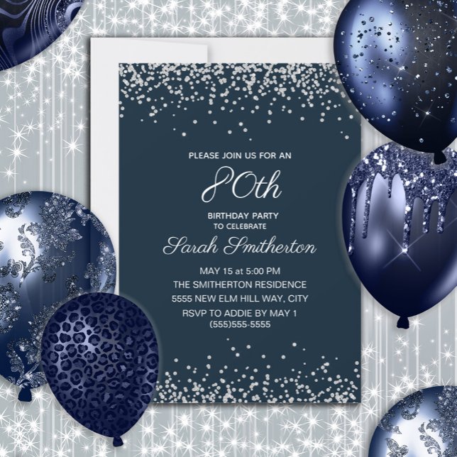 Tunga Blue Silver Diamond Glitter 80:e födelsedage Inbjudningar (Navy blue and silver glitter women's 80th birthday invitation customizable with your own text.)