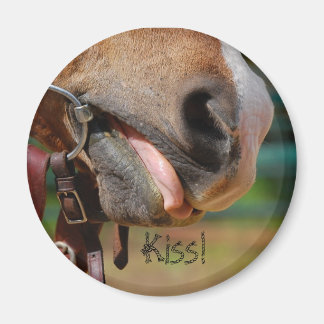 Tungan bits, kyss! magnet