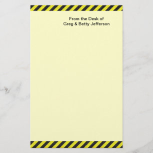 Tunn svart och Gult diagonal Rand Brevpapper