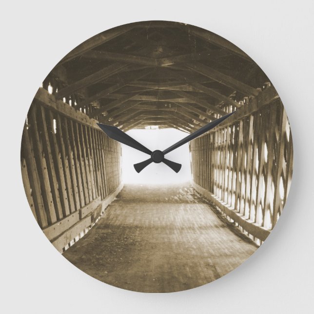 Tunnel av ljust stor klocka (Framsida)