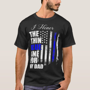 Tunt blått polisiärt Flagga bakåt i mitt Da T Shirt