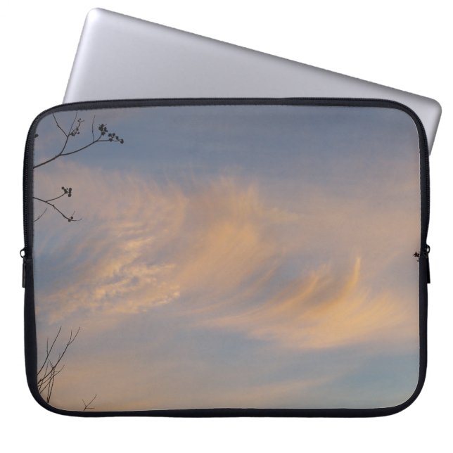 Tunt cirrusmoln på ett laptopsleeve laptop fodral (Framsidan)