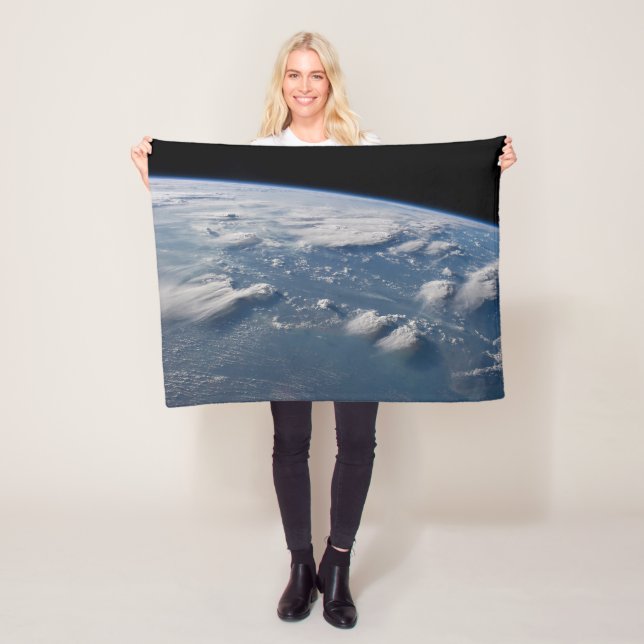 Tunt i jordens ängar vid södra Borneo. Fleecefilt (På plats)