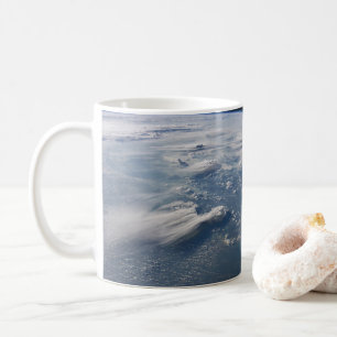 Tunt i jordens ängar vid södra Borneo. Kaffemugg