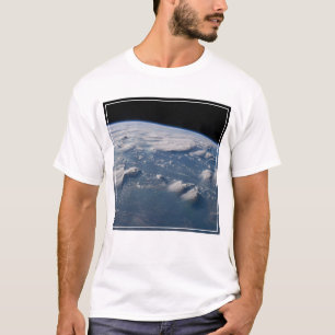 Tunt i jordens ängar vid södra Borneo. T Shirt