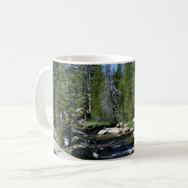 Tuolumne River in Tuolumne Meadows, Yosemite, CA Kaffemugg (Framsida vänster)