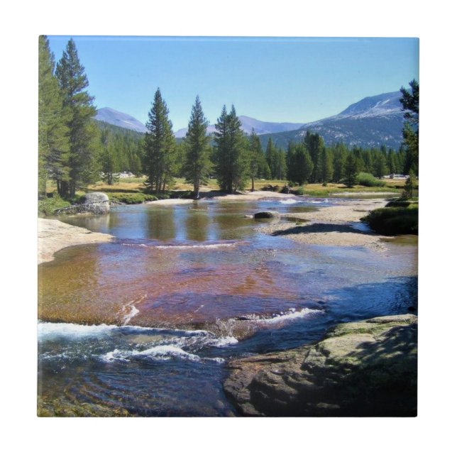 Tuolumne River in Tuolumne Meadows, Yosemite, CA Kakelplatta (Framsidan)