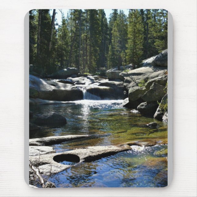 Tuolumne River in Tuolumne Meadows, Yosemite, CA Musmatta (Framsidan)