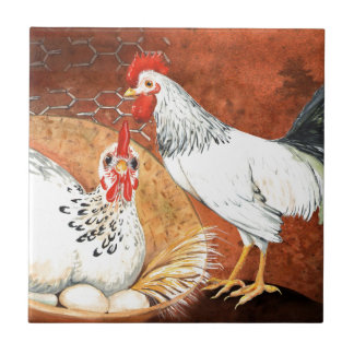 Tupp och höna med ägg på den Handpainted bygga bo Kakelplatta