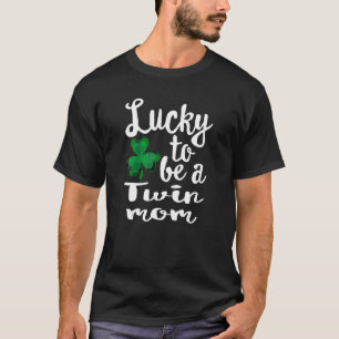 Tur att vara en tvilling i Mamma St patrick's day  T Shirt