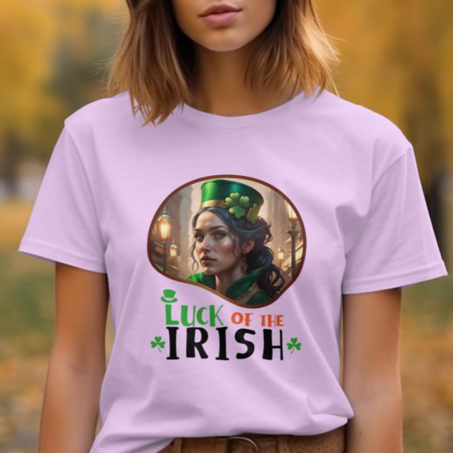 Tur i den irländska - Grönt Attire-affären T Shirt (Skapare uppladdad)