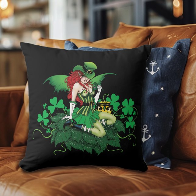 Tur Lycka Irländsk Grön Fe Red Hår Shamrock Kudde (Skapare uppladdad)