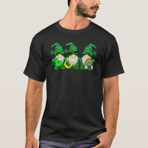 Tur lycklig regnbågs-gnome Glad St Patrick's Day b T Shirt