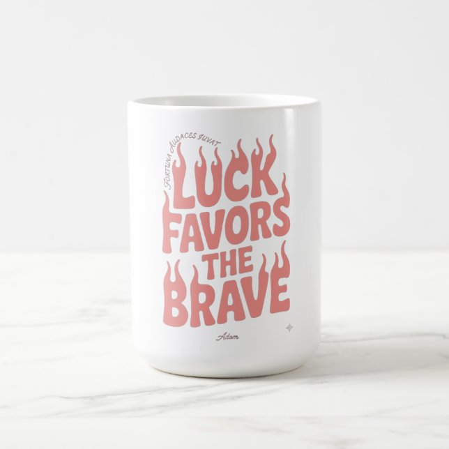 Tur Säger Sig Vara Gunstig För De Modiga Långärmad Kaffemugg (Center)