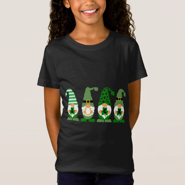 Tur & Shamrocks - Celebrate St. Patrick's Day T Shirt (Framsida)