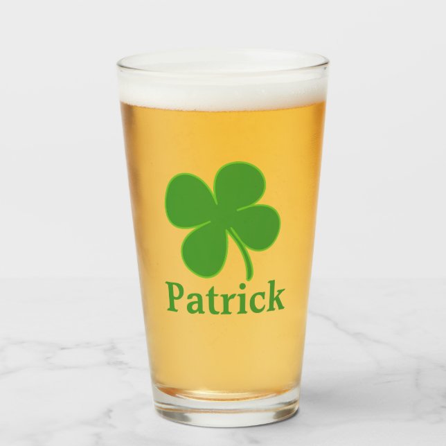 Turcharm: Personlig grön Shamrock-pint  Glaskopp (Framsida fylld)
