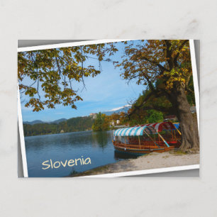 Turistbåtar i Sjö Bled på hösten Vykort