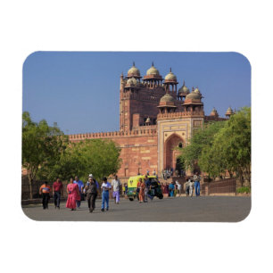 Turister framför Fatehpur Sikri, i Magnet