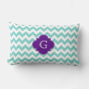 Turkos / Aqua Vit Chevron Lila Fyrklöver Monogramm Lumbarkudde