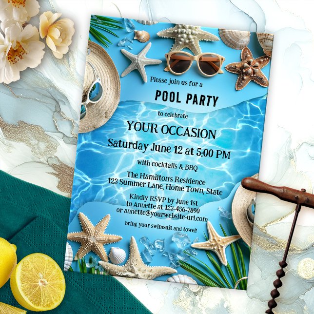 Turkos Glad Sommar Poolparty Inbjudningar (Pool party invitation featuring a turquoise design with starfish, summer hats around a swimming pool)