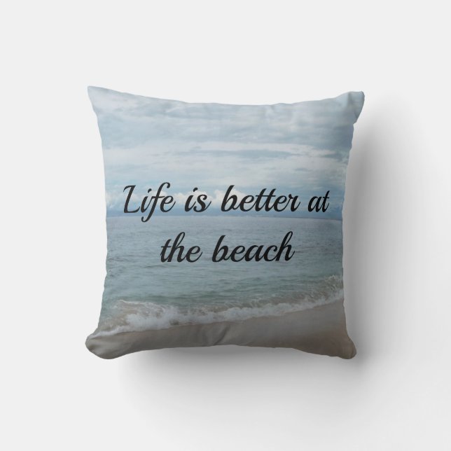 Turkos, hav, sandstrand med text kudde (Framsida)