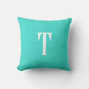 Turkos med monogram kudde