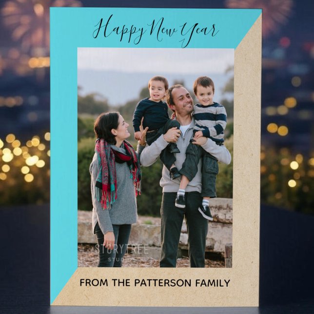 Turkos Modern Slant nyårs fotoplatta kort (Turquoise Modern Slant New Years Photo Card)