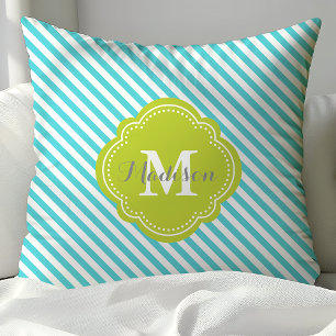 Turkos och grön randig monogram kudde