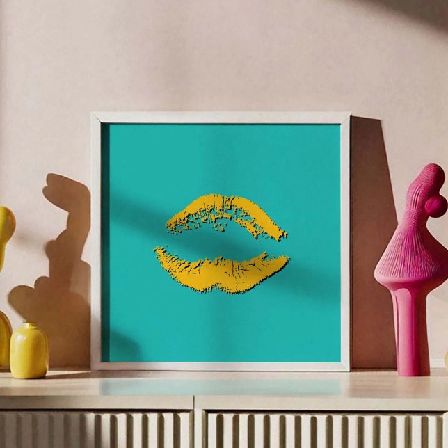 Turkos och gula kyssande läppar poster (Skapare uppladdad)