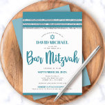 Turkos Silver Bar Mitsva Tallit Enkel Modern Djärv Inbjudningar<br><div class="desc">Var stolt, jubla och visa upp denna milstolpe för din favorit Bar Mitzvah! Skicka ut denna coola, unika, moderna, personliga inbjudan till ett evenemang att minnas. Fet, dammig tealblå scripttypografi, Davidsstjärna och en dammig tealblå och silverglittrig randig tallit-inspirerad grafik överlagrar en enkel, vit bakgrund. Anpassa den anpassade texten med din...</div>