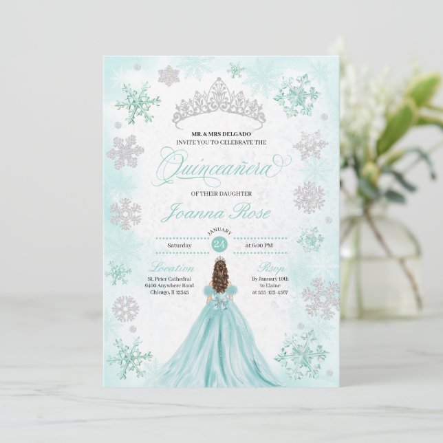 Turkvoise Winter Wonderland Snowflake Quinceanera Inbjudningar (Stående Fram)